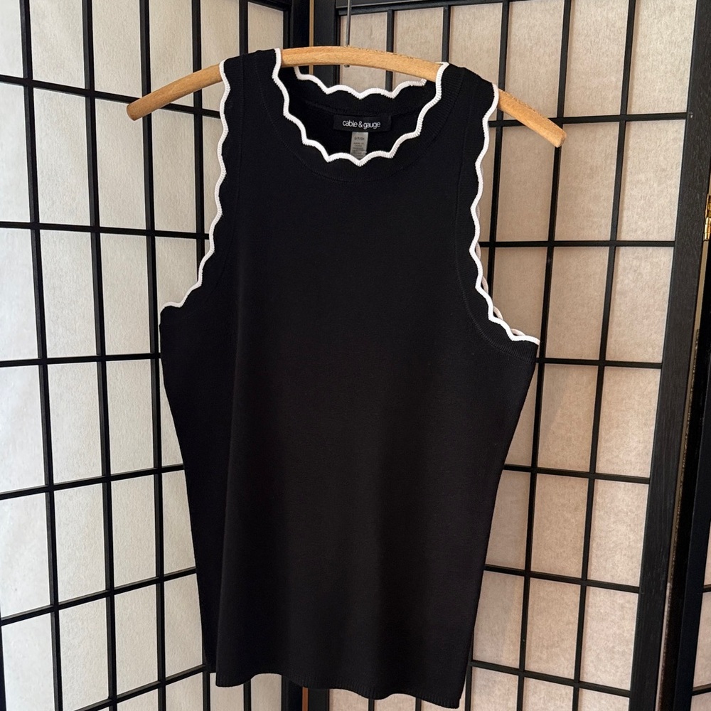 Cable & Gauge Black Knit Tank with White Scallop Trim